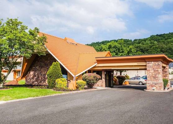 Howard Johnson by Wyndham North Plainfield 1