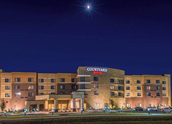 Courtyard by Marriott Jacksonville 1