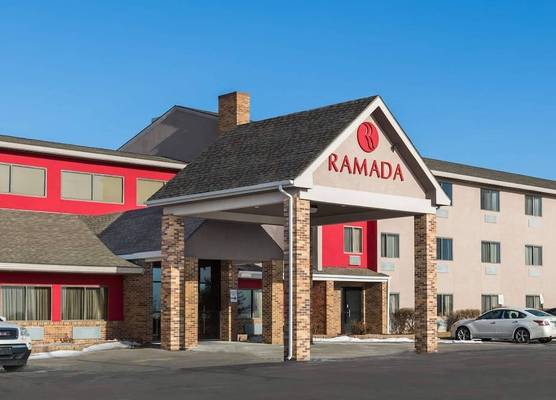 Ramada by Wyndham Platte City KCI Airport 1
