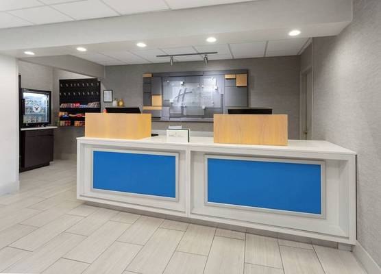 Holiday Inn Express & Suites ACME-TRAVERSE CITY by IHG 1