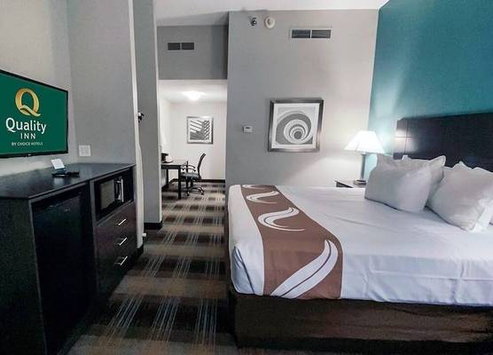 Quality Inn Roseville-Detroit North 1