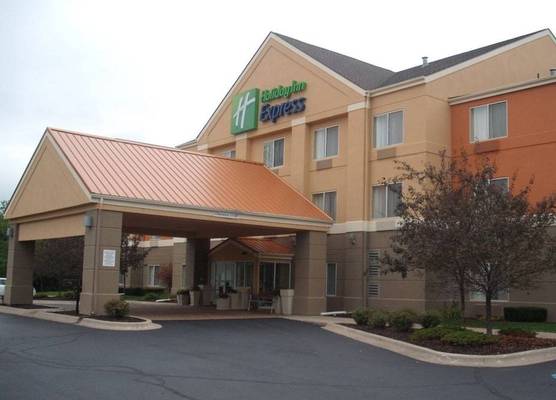 Holiday Inn Express LAPEER by IHG 1