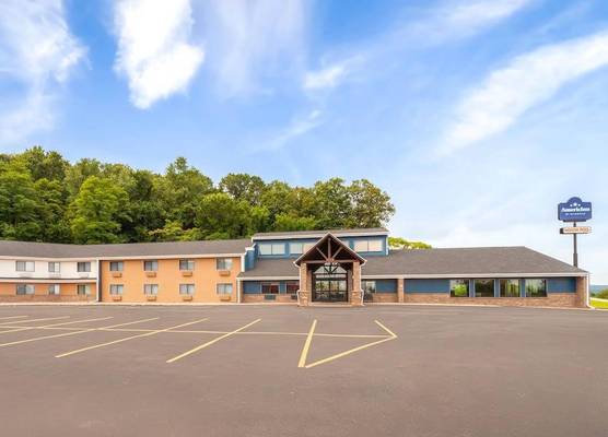 AmericInn by Wyndham West Salem 1