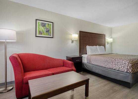 SureStay Hotel by Best Western Terrell 1