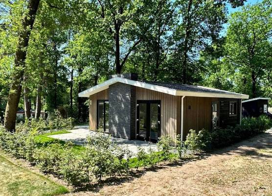 Chalet w Garden & Views 1