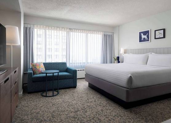 Sonesta ES Suites Chicago Downtown Magnificent Mile Medical 1