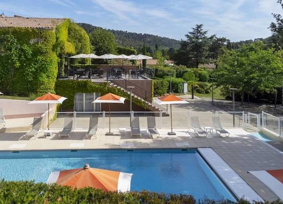 Hôtel & Résidence Lou Paradou Gréoux Les Bains 1