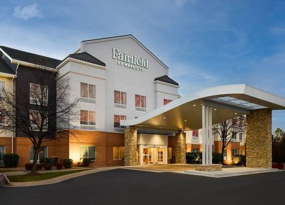 Fairfield Inn and Suites by Marriott Winchester 1
