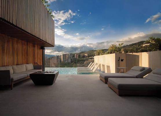 Binn Hotel 1