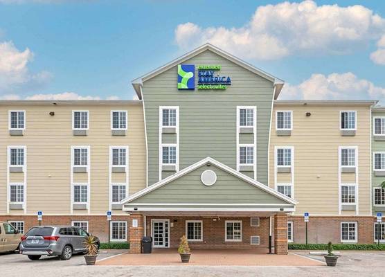 Extended Stay America Select Suites - Lake Worth 1