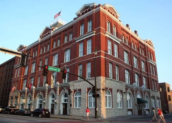Hotel Indigo SAVANNAH HISTORIC DISTRICT by IHG 1