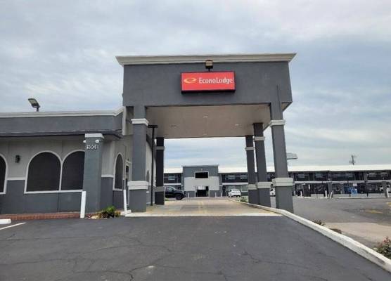 Econo Lodge Temple 1
