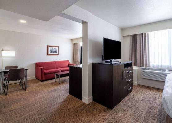 Best Western Pony Soldier Inn & Suites 1