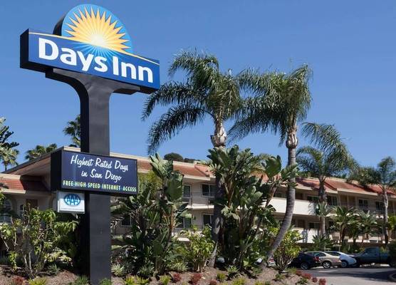 Days Inn by Wyndham San Diego Hotel Circle 1