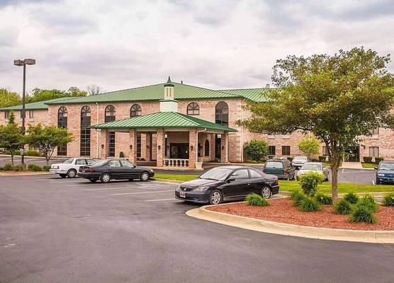 Quality Inn & Suites Cincinnati I-275 1