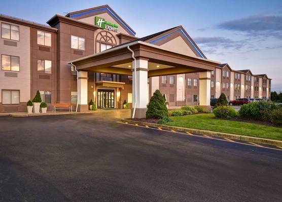 Holiday Inn Express NEWPORT NORTH - MIDDLETOWN by IHG 1