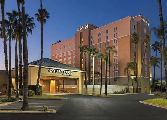 Courtyard by Marriott Baldwin Park 1