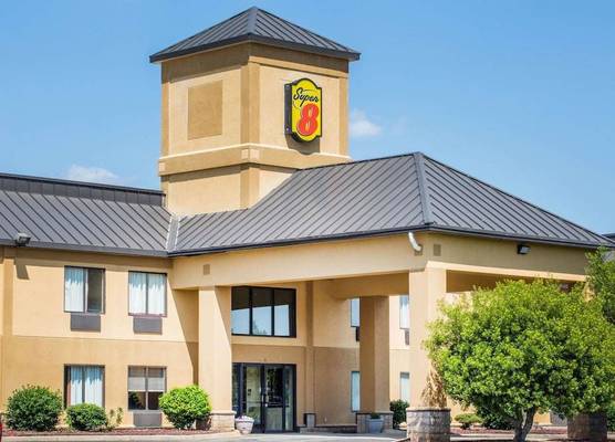 Super 8 by Wyndham Piedmont Greenville Area 1