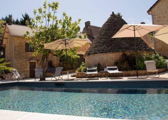 Aux Bories de Marquay, chambres d'hôtes B&B avec piscine et SPA près de Sarlat 1