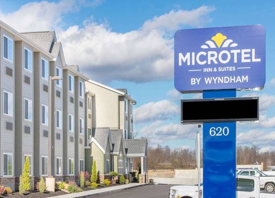 Microtel Inn & Suites by Wyndham Cadiz 1