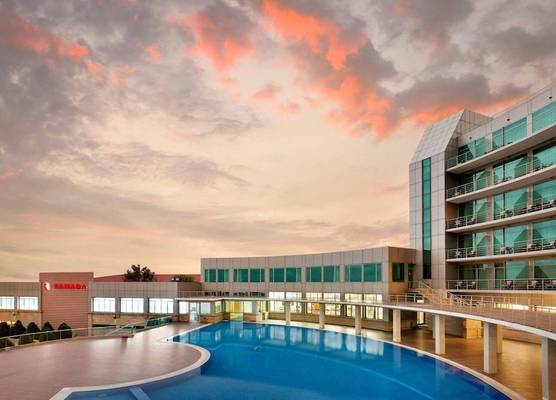 Ramada by Wyndham Baku 1