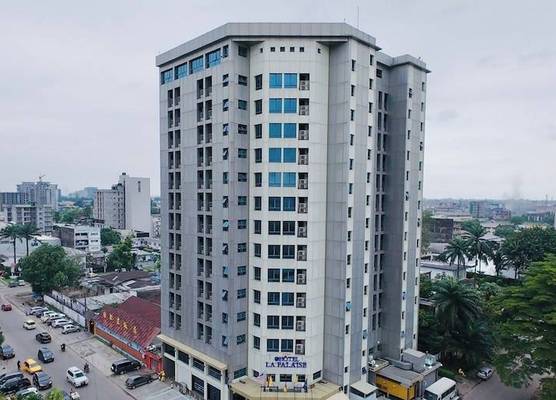 Hotel La Falaise Bonapriso 1