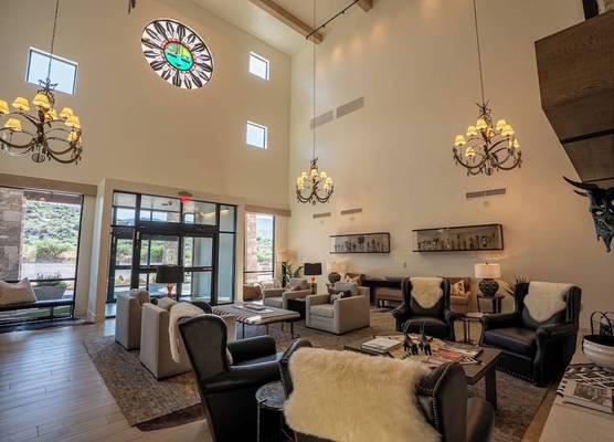 Taawaki Inn - Cottonwood 1