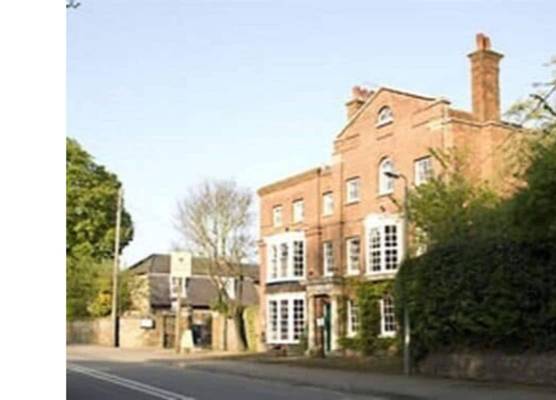 Crown House Hotel 1