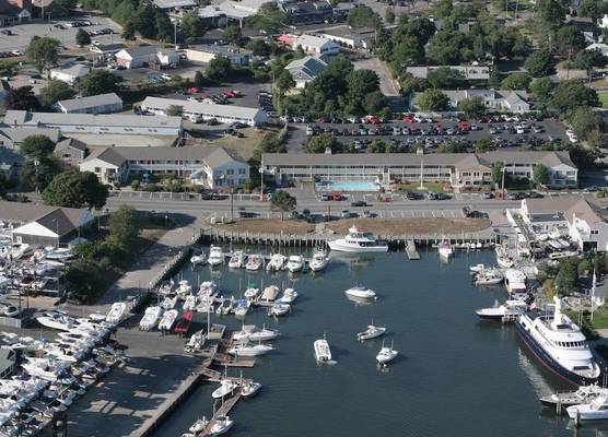 InnSeason Resorts HarborWalk 1