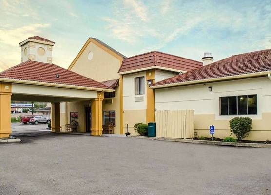 Quality Inn & Suites Medina - Akron West 1