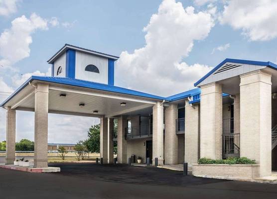 Days Inn by Wyndham Killeen Fort Hood 1