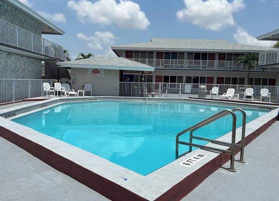 Garden Inn Homestead/Everglades/Gateway to Keys 1