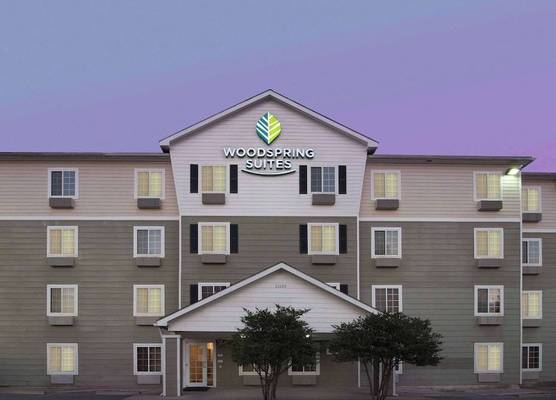WoodSpring Suites Austin North I-35 1