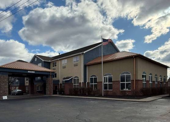 Comfort Inn & Suites Sharonville - Cincinnati North 1