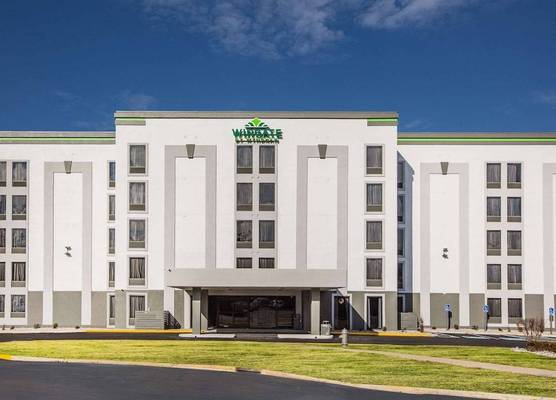 Wingate by Wyndham Louisville Airport Expo Center 1