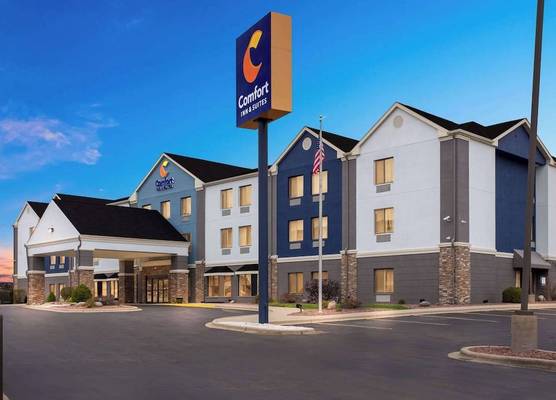 Comfort Inn & Suites Kenosha-Pleasant Prairie 1