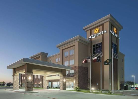 La Quinta by Wyndham Kingsville 1