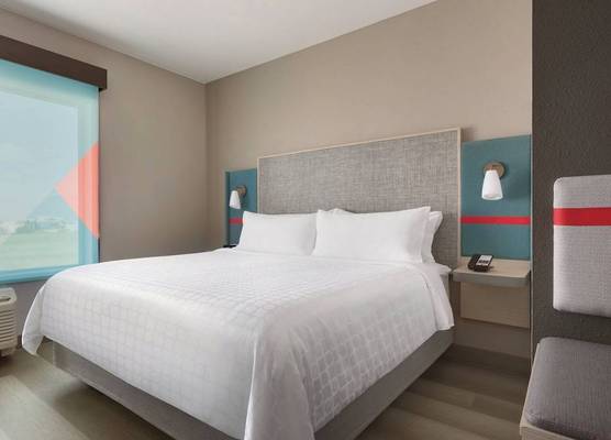 avid hotel Dallas North - McKinney by IHG 1