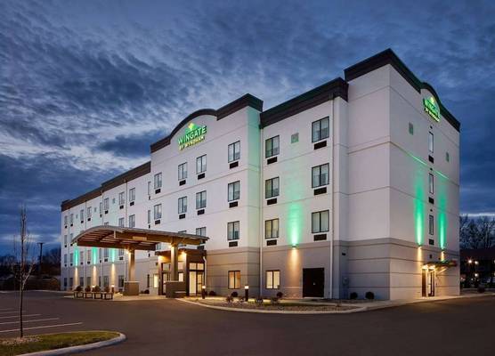 Wingate by Wyndham Hurricane WV 1