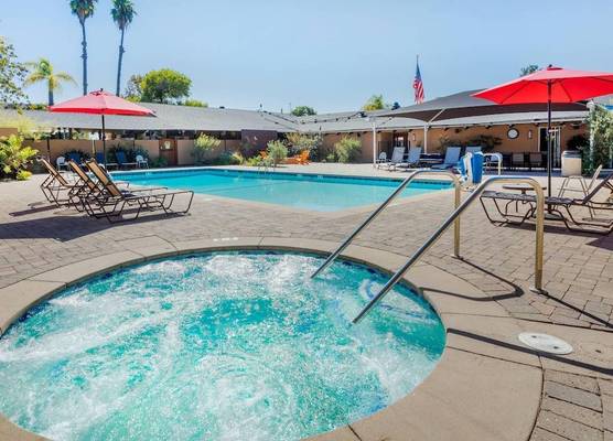 Carlton Oaks Lodge, an Ascend Collection Hotel 1