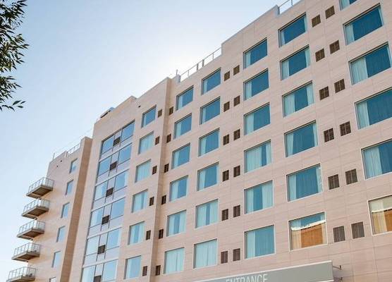 AC Hotel by Marriott Cincinnati at The Banks 1