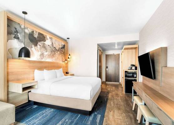 Best Western Plus Settlers Point 1