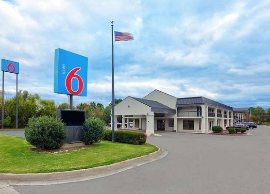 Motel 6 Scottsboro, AL Hwy 72 1