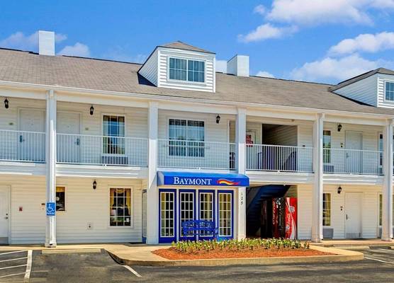 Baymont by Wyndham Smithfield 1