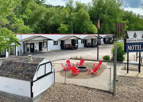 The Brookside Motel Keystone Near Mt Rushmore 1