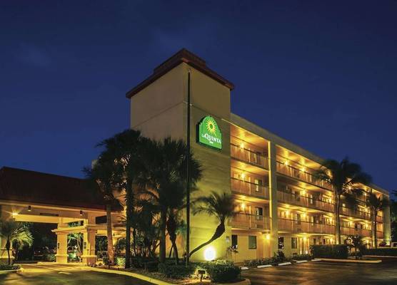 La Quinta Inn by Wyndham West Palm Beach - Florida Turnpike 1