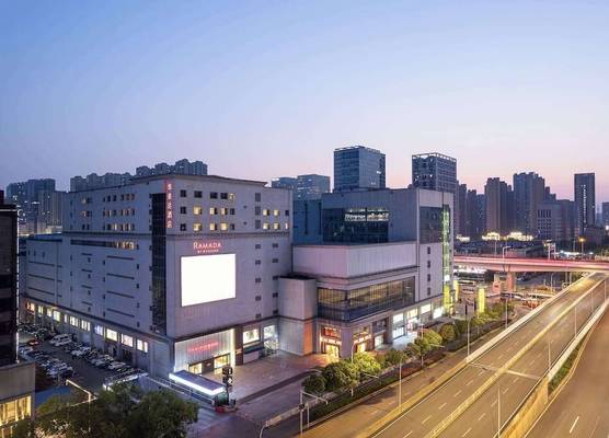 Ramada by Wyndham Wuhan Wangjiawan 1