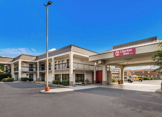 Clarion Inn Cleveland near University 1