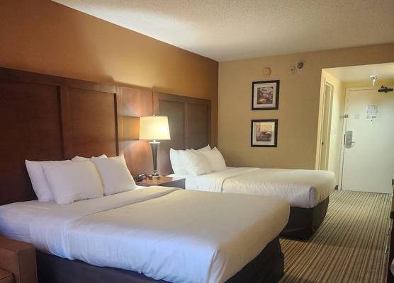 Best Western Chocolate Inn at the Park 1