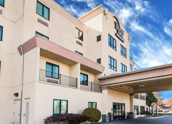 Sleep Inn & Suites Winchester near University 1